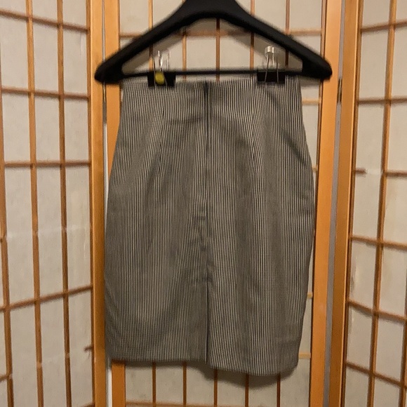 NYCC New York Clothing Co. vintage straight mini skirt. - Picture 2 of 3